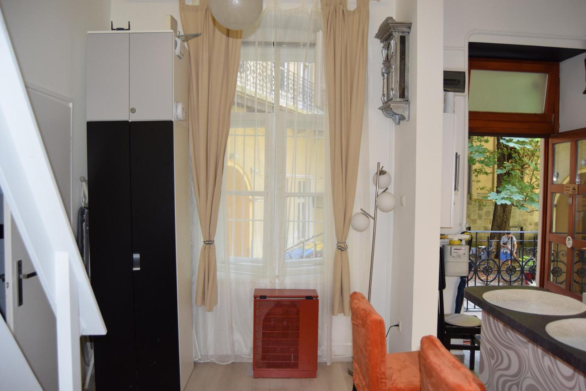 Castlehill Apartman The Perfect Blend Of Urban Living And Sightseeing Convenience Budapest Exterior foto